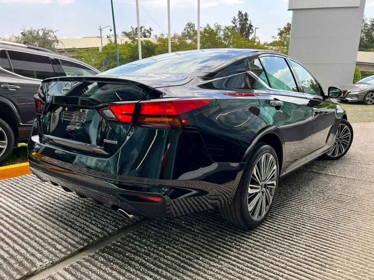 2024 Nissan Altima 4p Exclusive L4/2.0/T Aut