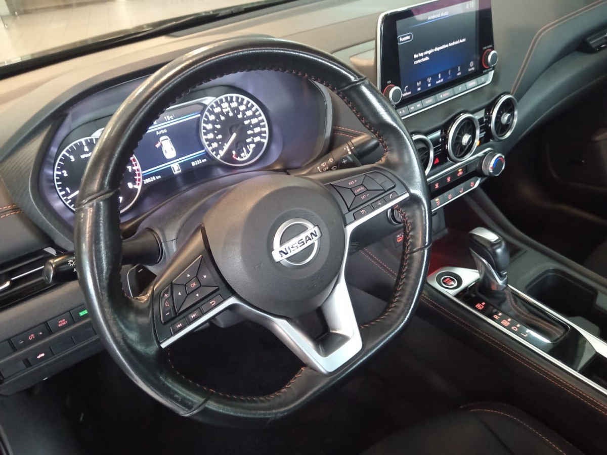 2023 Nissan Sentra 4p SR L4/2.0 Aut