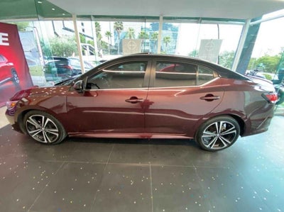 2023 Nissan Sentra 4p SR Platinum Bi-tono L4/2.0 Aut