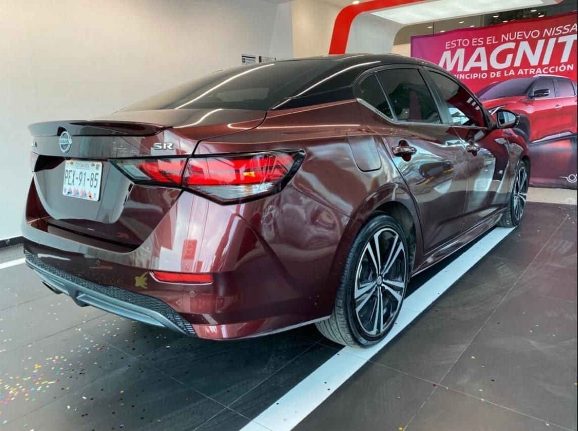 2023 Nissan Sentra 4p SR Platinum Bi-tono L4/2.0 Aut