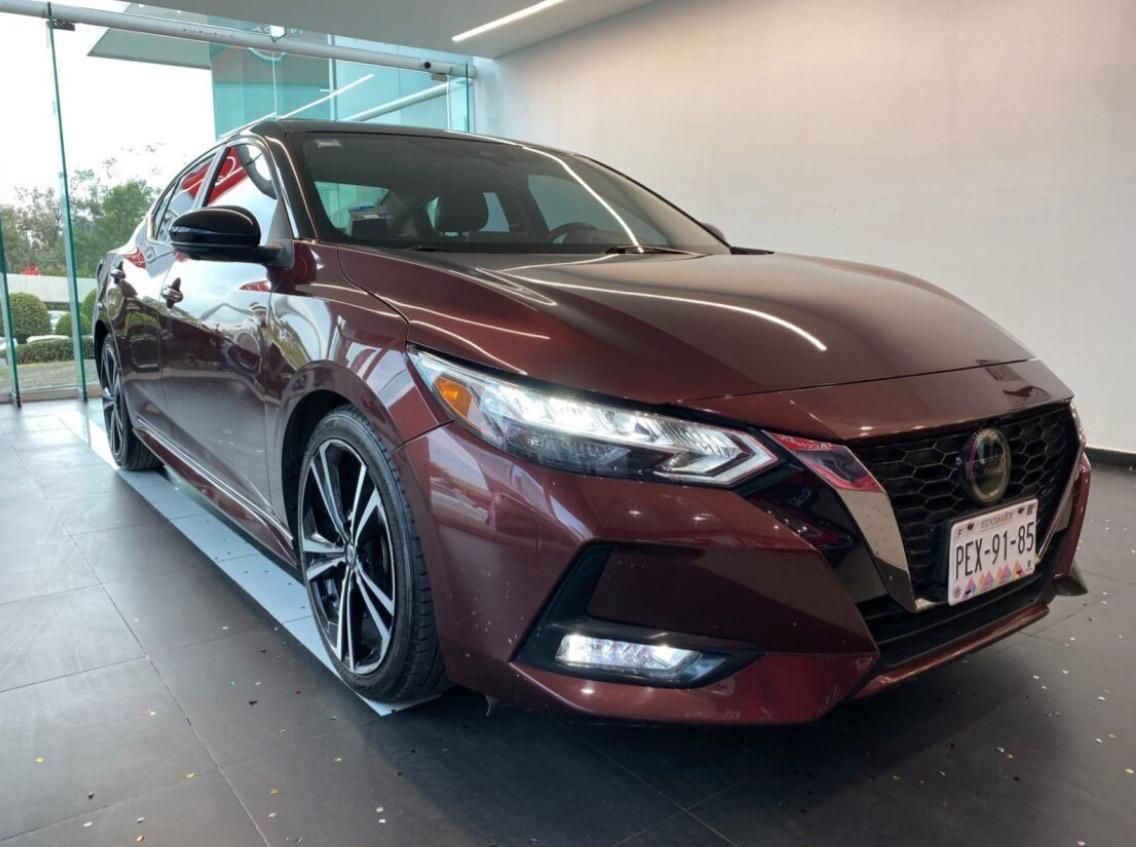 2023 Nissan Sentra 4p SR Platinum Bi-tono L4/2.0 Aut