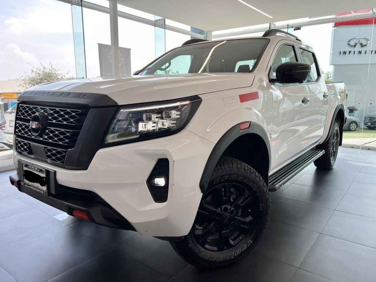 2022 Nissan Frontier 4p Pro-4X L4/2.5 Aut 4x4