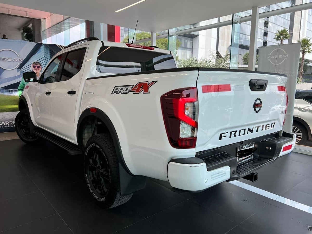 2022 Nissan Frontier 4p Pro-4X L4/2.5 Aut 4x4