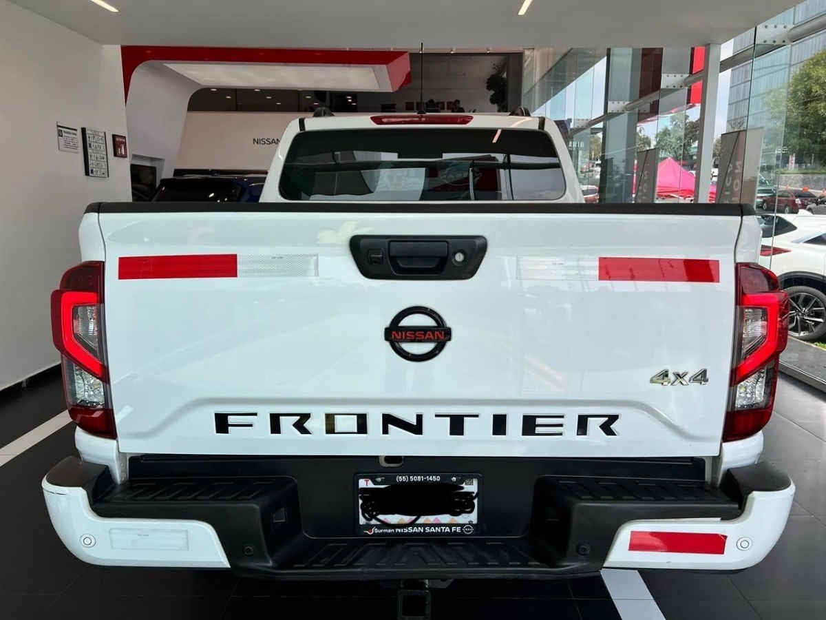 2022 Nissan Frontier 4p Pro-4X L4/2.5 Aut 4x4