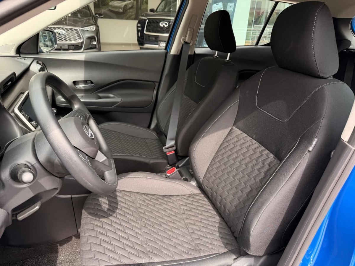 2025 Nissan Kicks 5p Play Advance L4/1.6 Aut