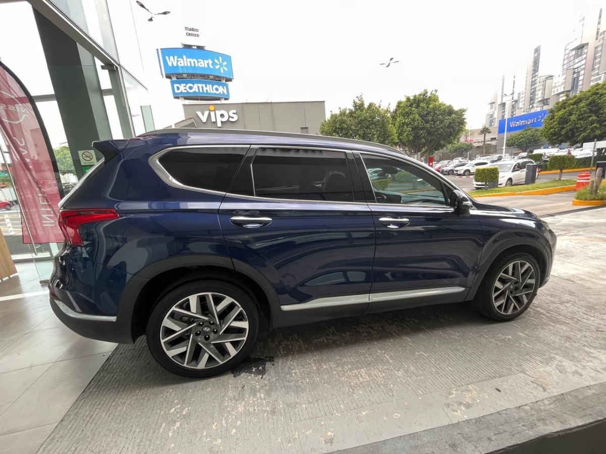 2022 Hyundai Santa Fe LIMITED TECH