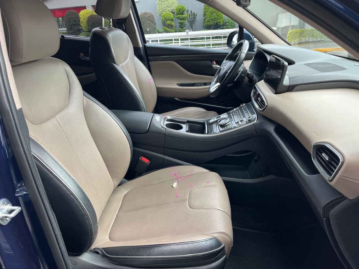 2022 Hyundai Santa Fe LIMITED TECH