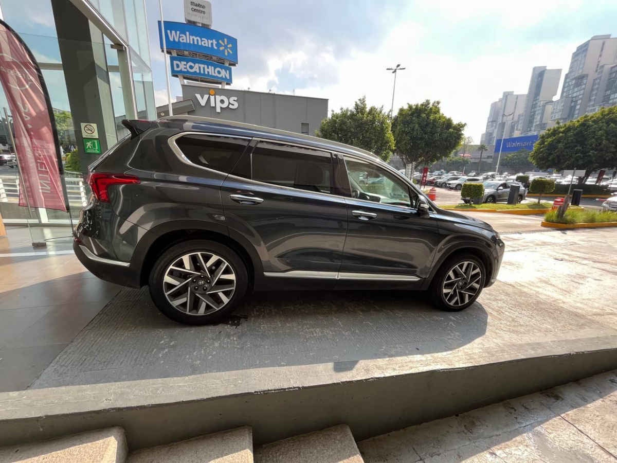 2024 Hyundai Santa Fe 5p Limited Tech L4/2.5/T Aut