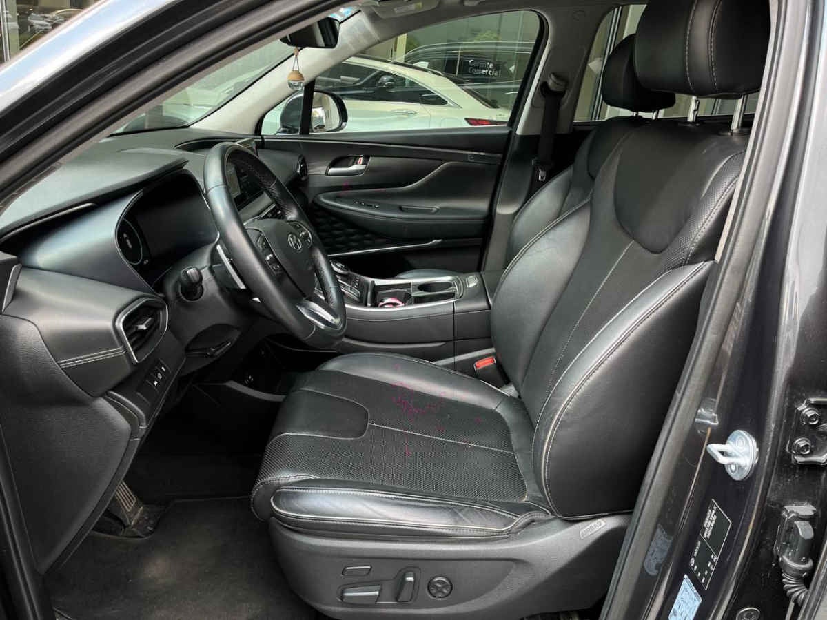 2024 Hyundai Santa Fe 5p Limited Tech L4/2.5/T Aut