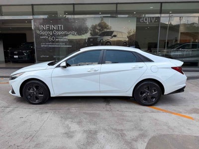 2023 Hyundai Elantra 4p GLS Premium L4/2.0 Aut