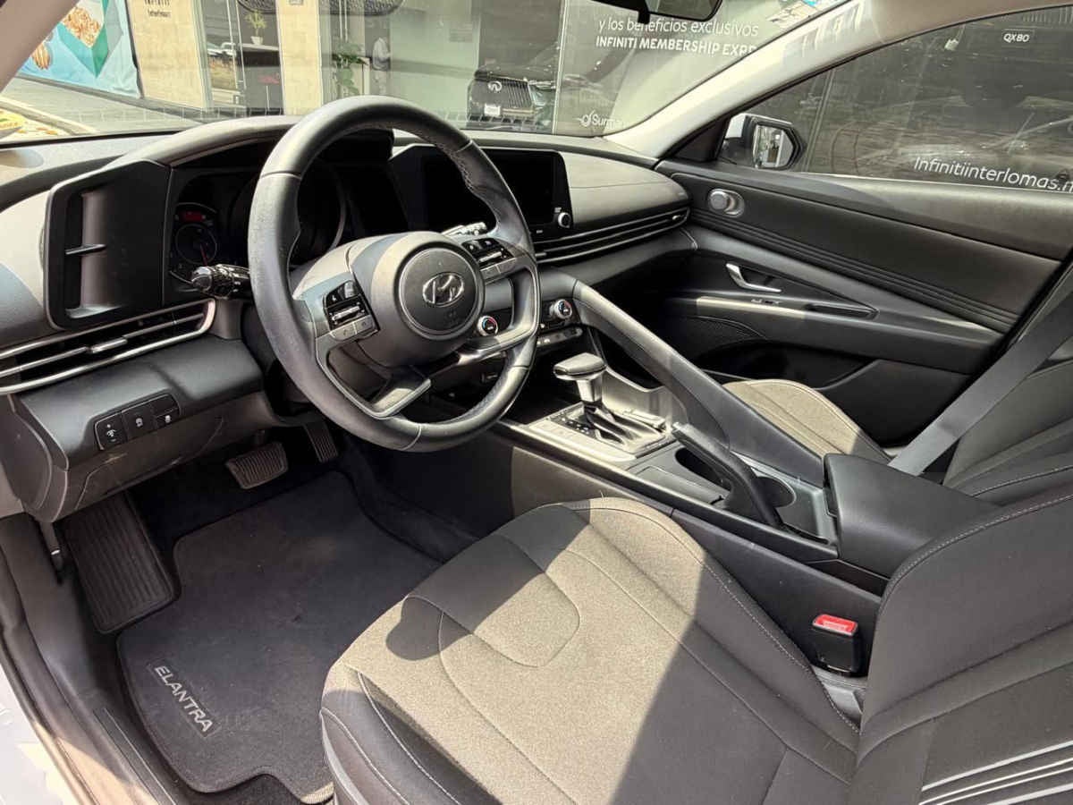 2023 Hyundai Elantra 4p GLS Premium L4/2.0 Aut