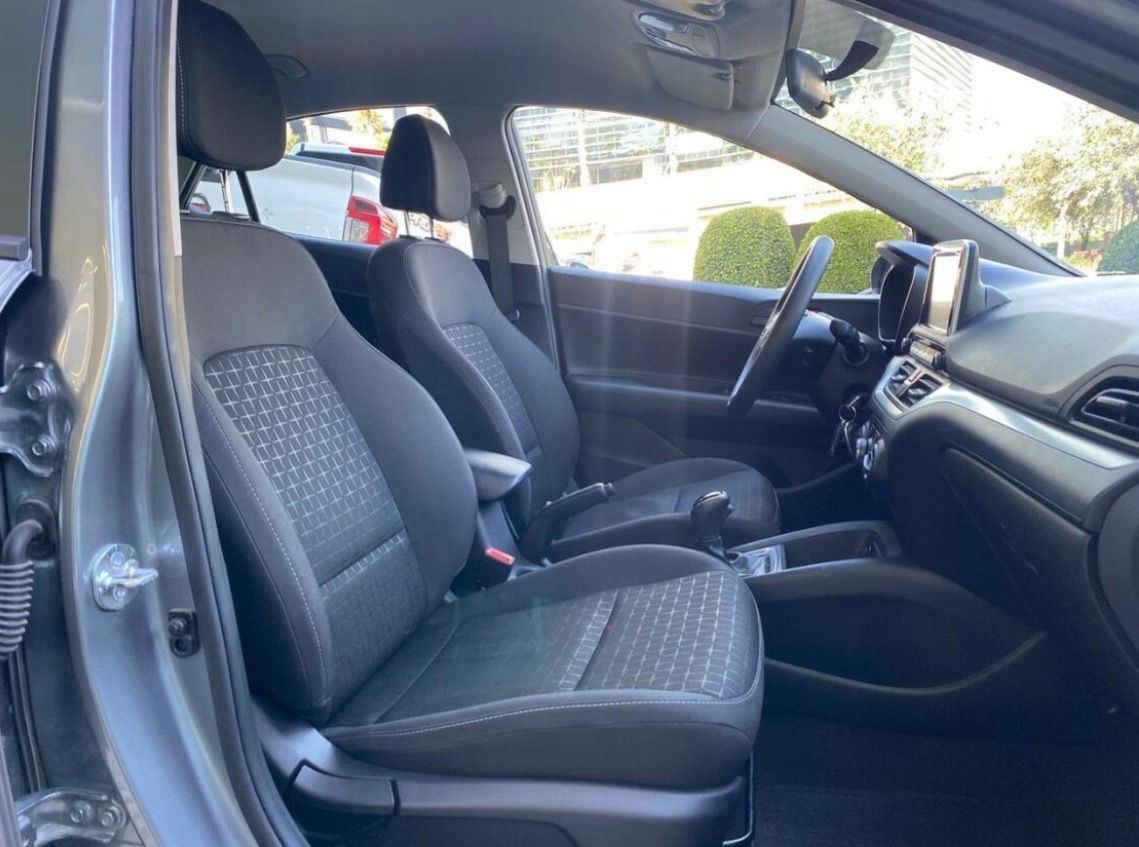 2025 Hyundai HB20 4p GL L4/1.6 Aut Rin 16