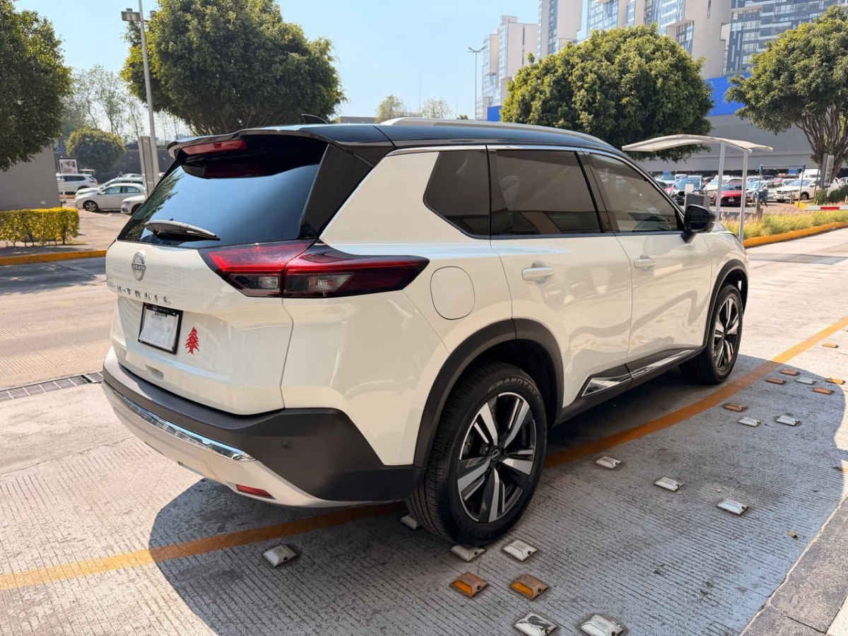 2023 Nissan X-Trail 5p Platinum Plus 2 Row L4/2.5 Aut