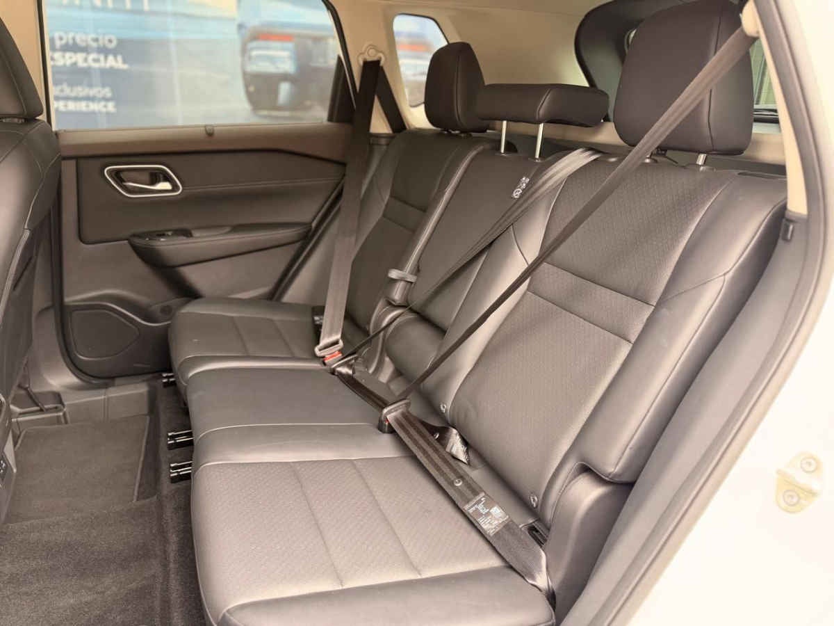 2024 Nissan X-Trail 5p Platinum Plus 2 Row L4/2.5 Aut