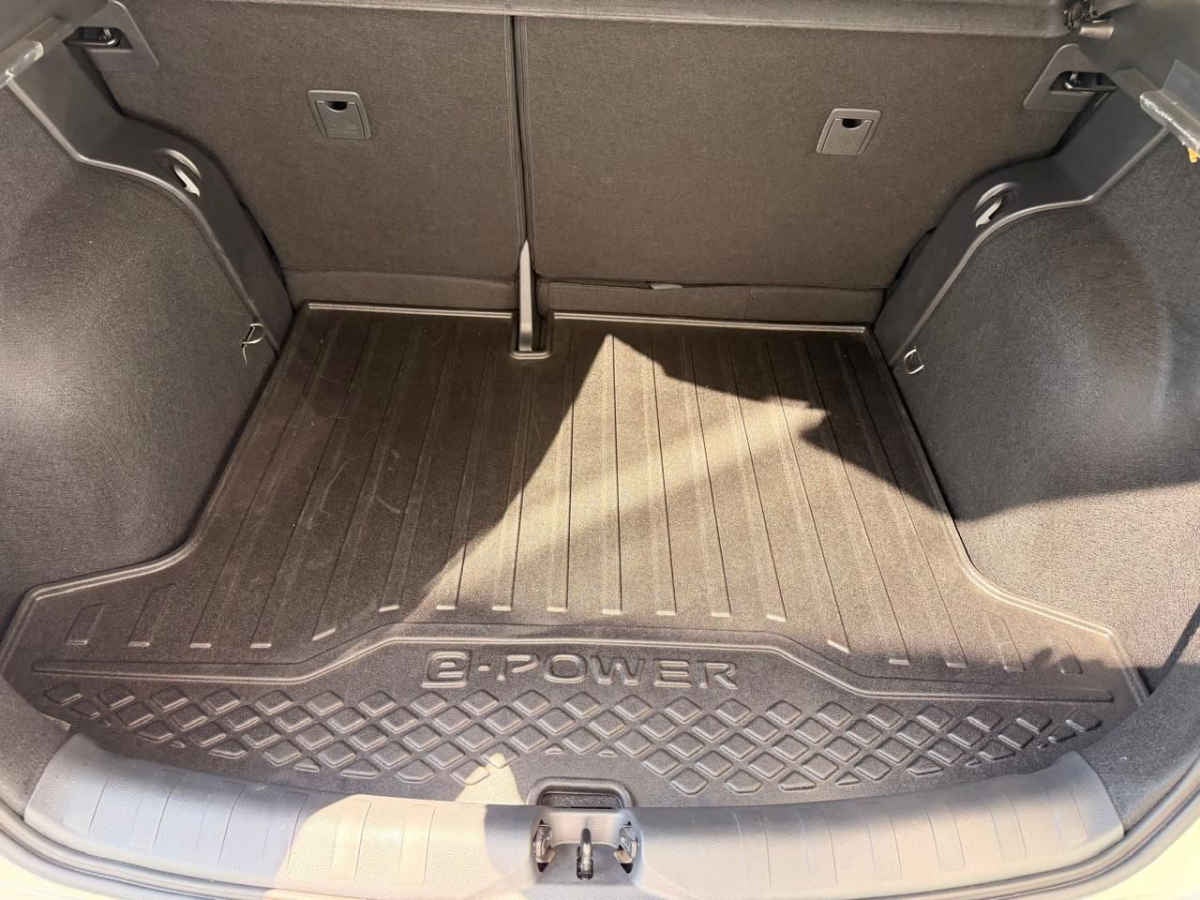 2024 Nissan Kicks 5p Platinum e-Power HEV L3/1.2 Aut