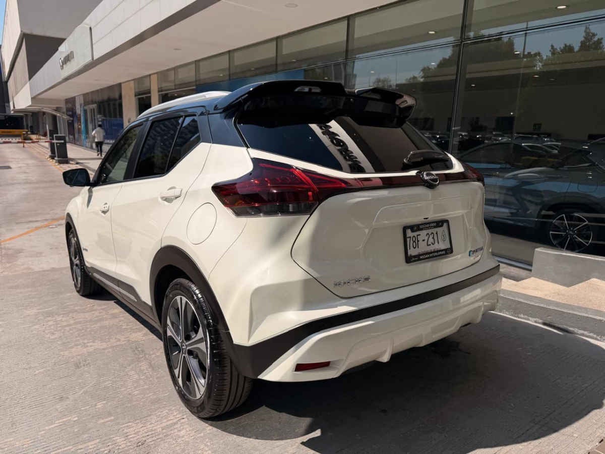 2024 Nissan Kicks 5p Platinum e-Power HEV L3/1.2 Aut