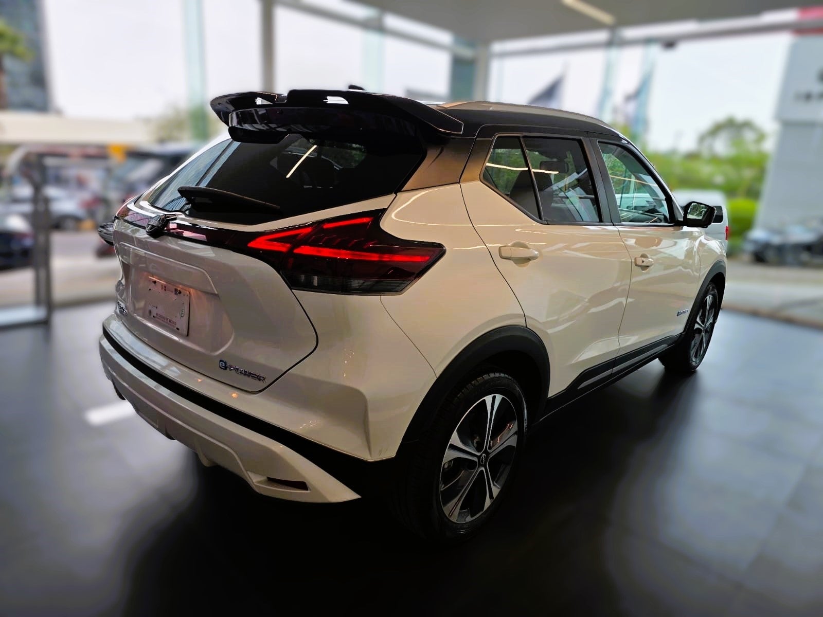 2024 Nissan KICKS 5P PLATINUM E-POWER HEV L31.2 AUT