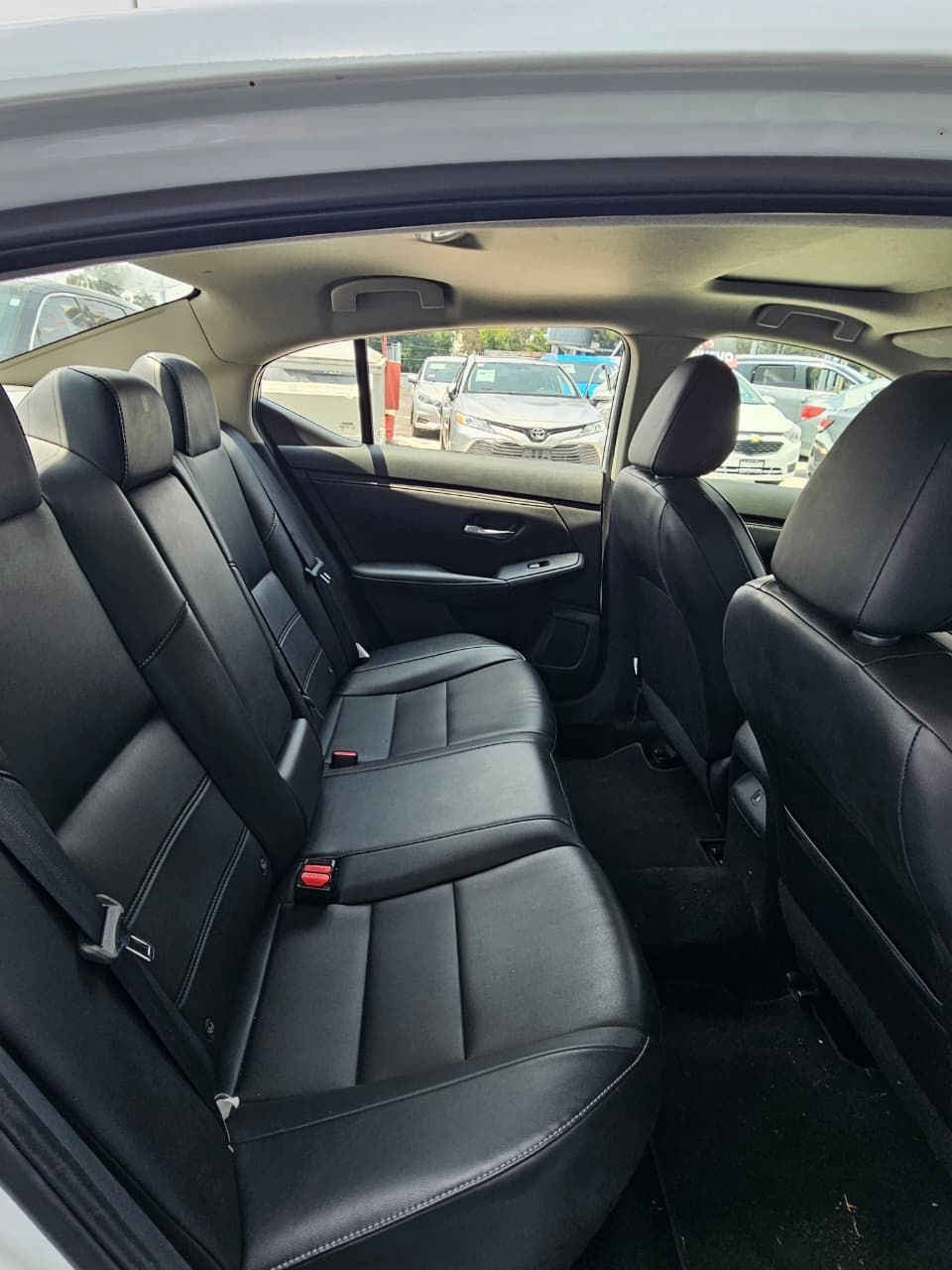2023 Nissan SENTRA 4 PTS SR CVT AAC ASTOS DEPORTIVOS BOSE QC F LED RA-18