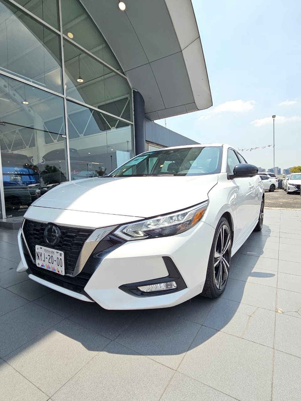 2023 Nissan SENTRA 4 PTS SR CVT AAC ASTOS DEPORTIVOS BOSE QC F LED RA-18