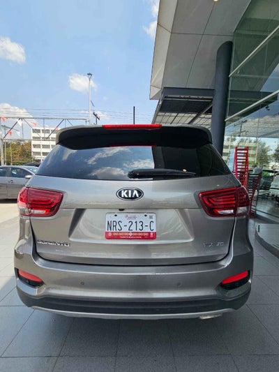 2019 Kia SORENTO 5 PTS EX V6 TA AAC PIEL 7 PAS RA-18