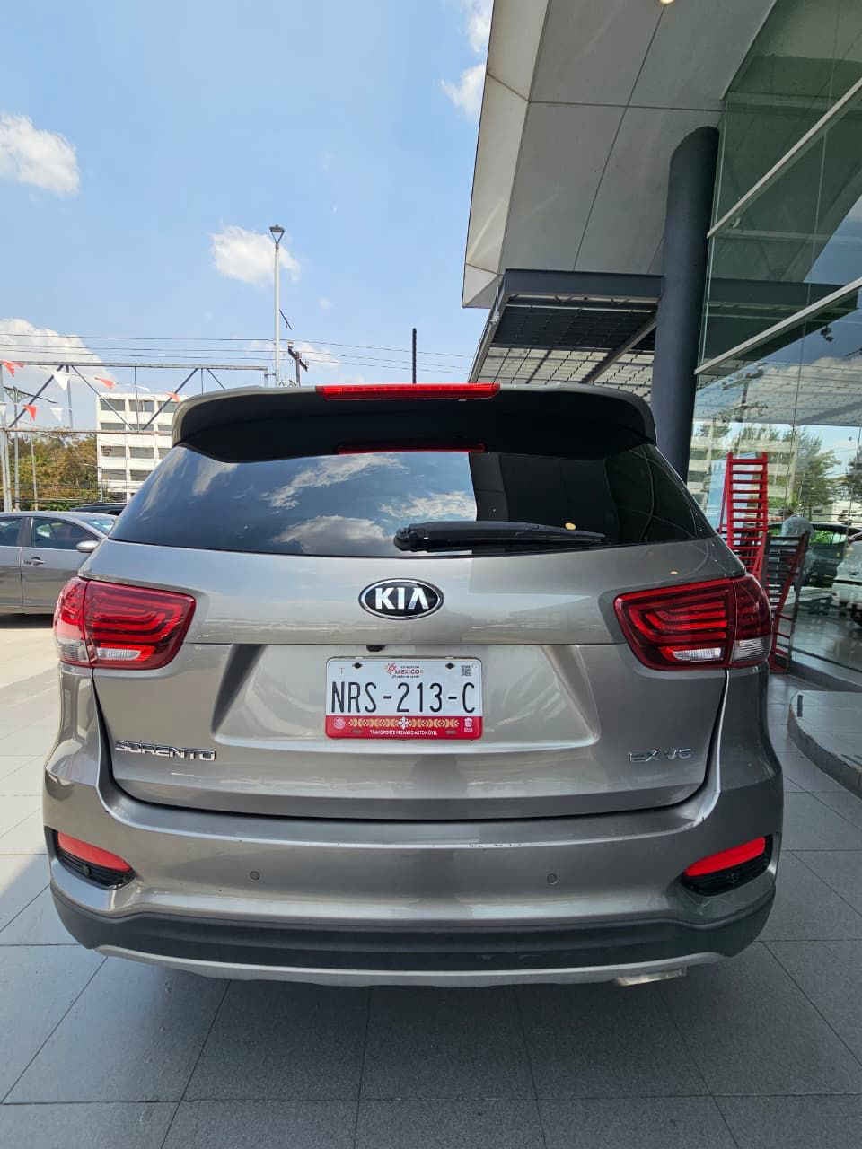 2019 Kia SORENTO 5 PTS EX V6 TA AAC PIEL 7 PAS RA-18
